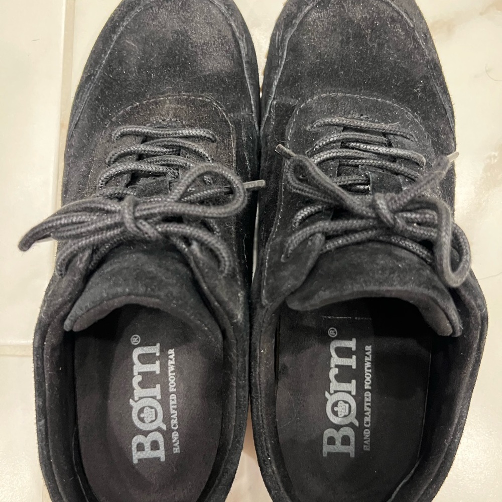 Born sneakers size 7